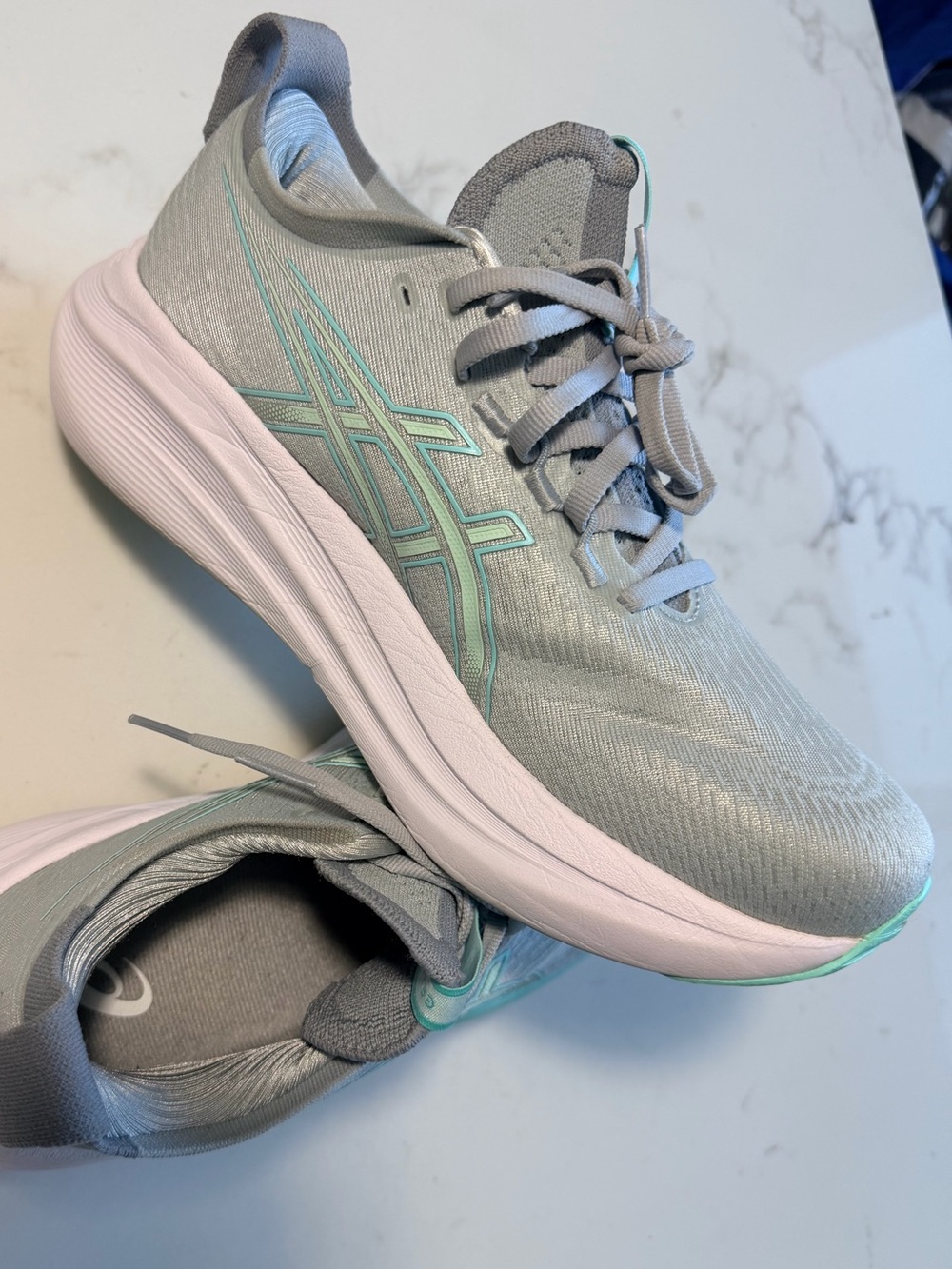 ASICS Nimbus Women's Gray Running Shoes with Mint Accents size 8